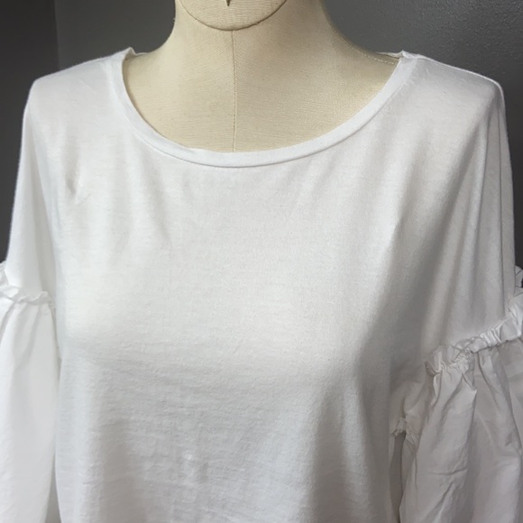 Zara Wide Bell Sleeve Cropped White Tee T-shirt - Picture 3 of 5